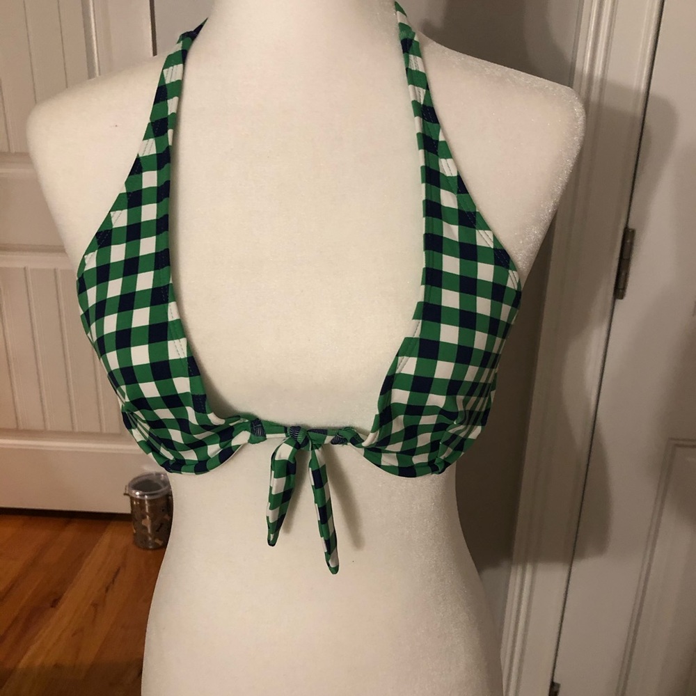 NWT. Green /white  Bikini. Size M